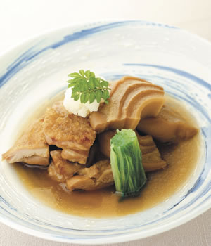 大山鶏と車麩の煮しめ